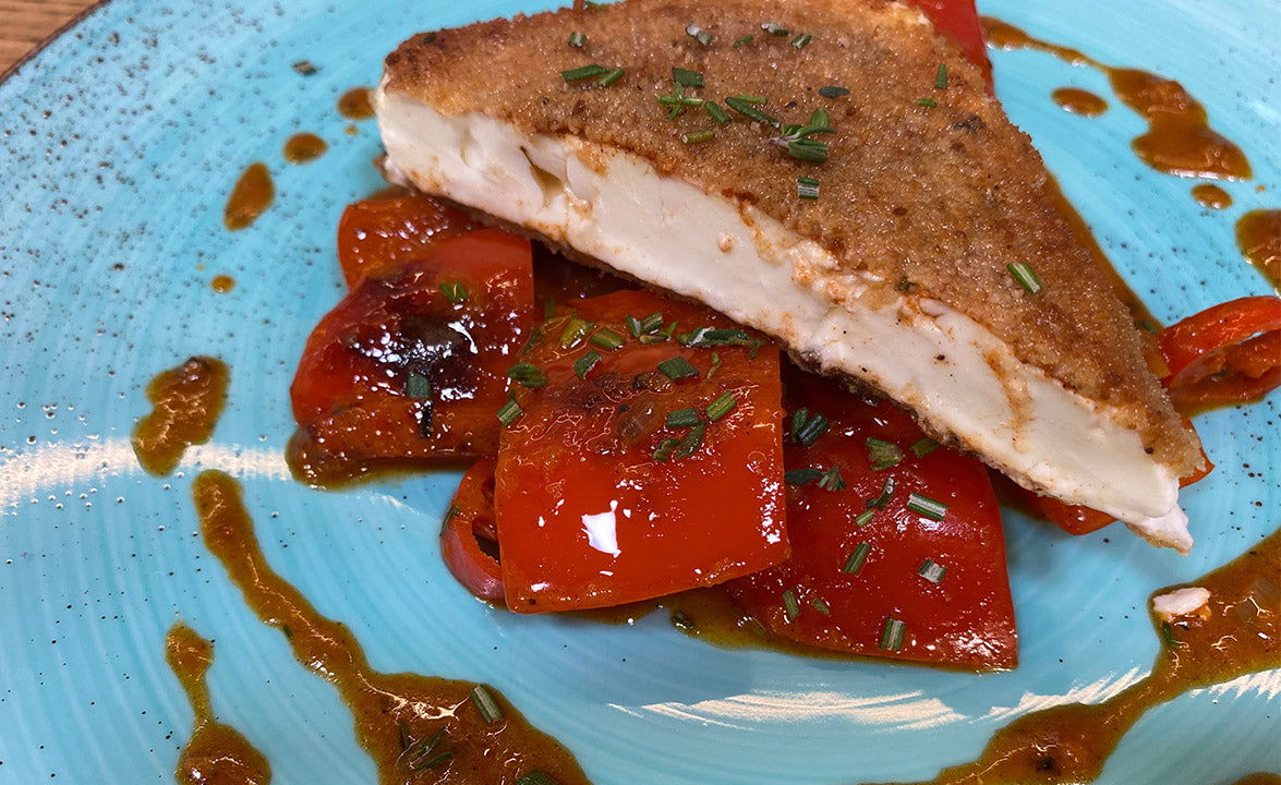 Fetaschnitzel mit geschmorter Paprika