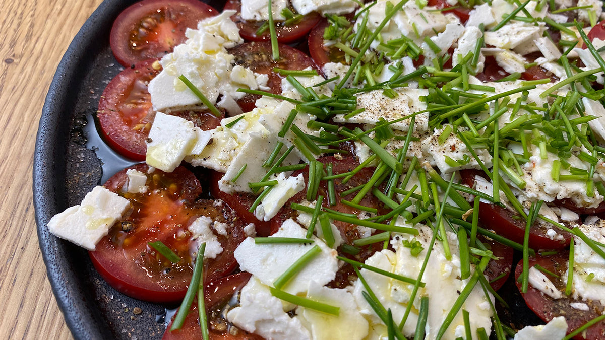Tomaten Carpaccio mit Fetakäse