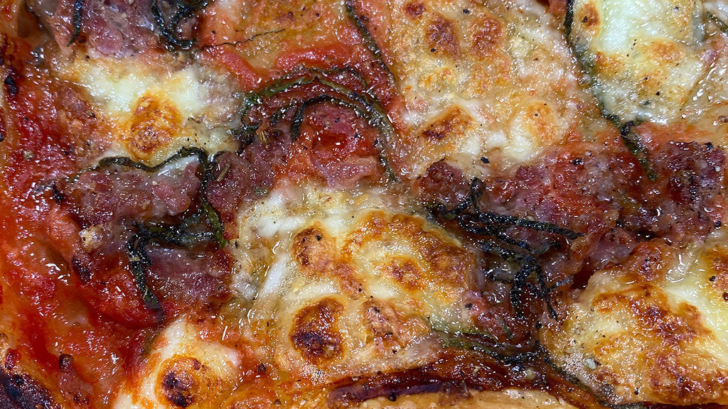 Blätterteig-Pizza mit Salsiccia