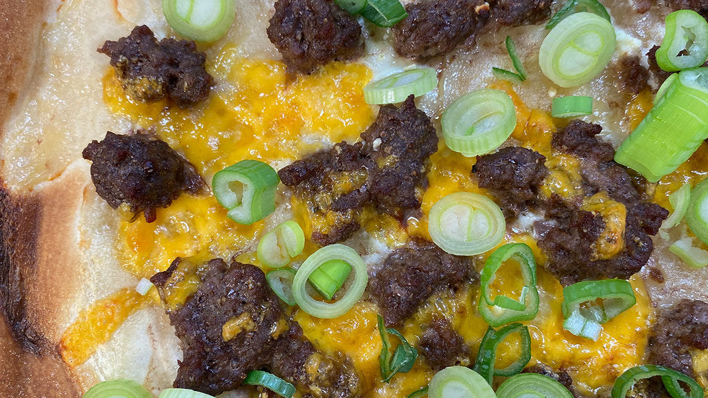 Hack-Flammkuchen mit Zweierlei Käse