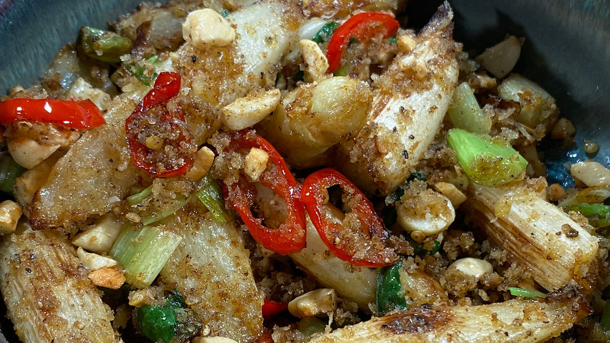 Gerösteter Spargel mit Peperoni und Panko