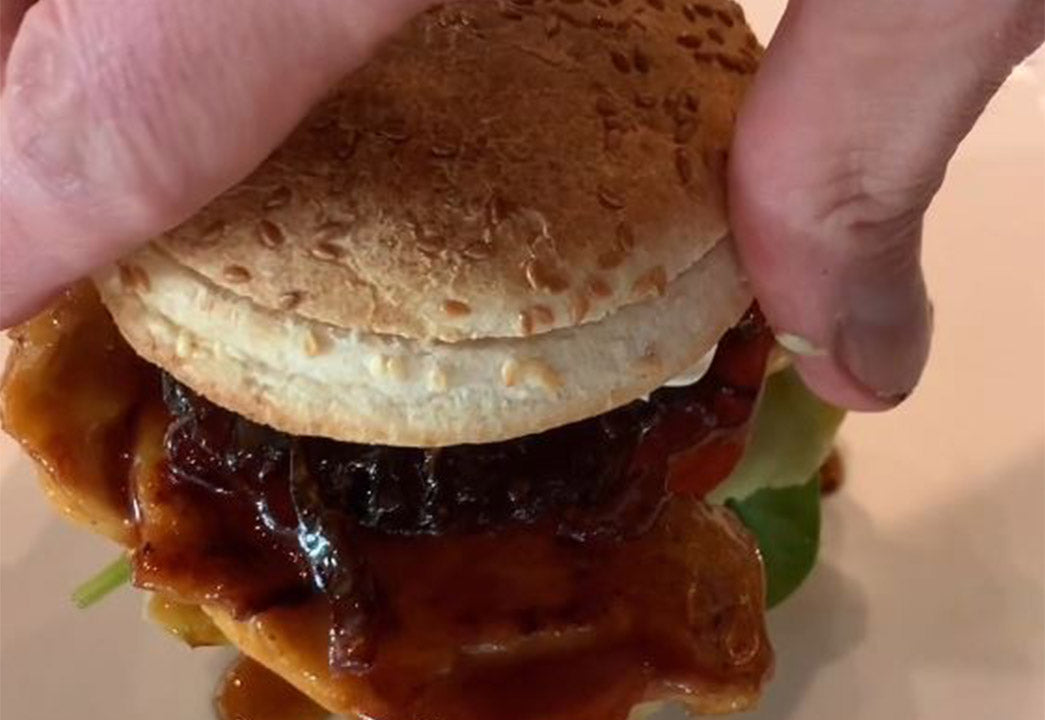 Chicken Burger mit Soja und Honig