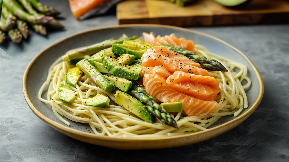 Spaghetti mit Lachs und grünem Spargel