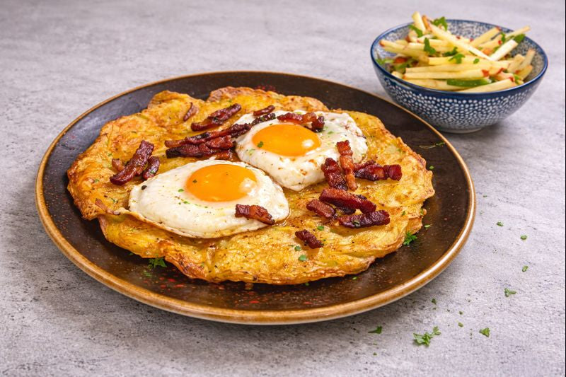 Kartoffelpizza mit Speck und Spiegelei