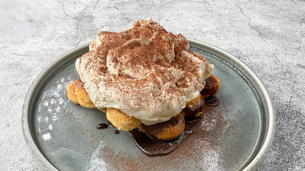 Lauwarmes Tiramisu mit Espresso-Karamell